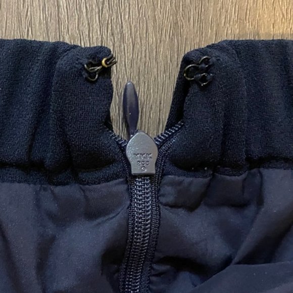 Elegant Black Women's Skirt - Picture 4 of 6